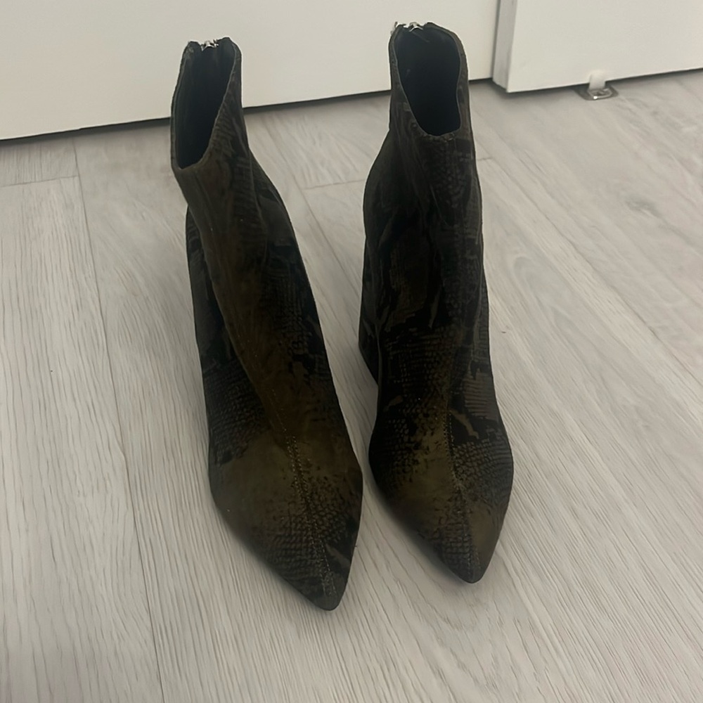 Fashion Nova Deep Green & Black Heeled Booties, Size 6.5